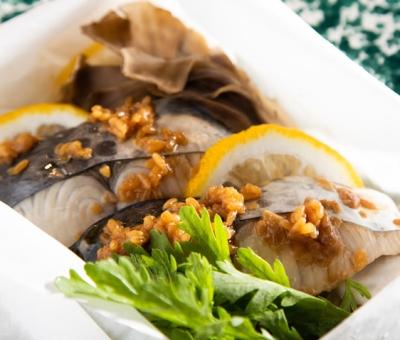 柚子香るさわらとかぶの包み焼